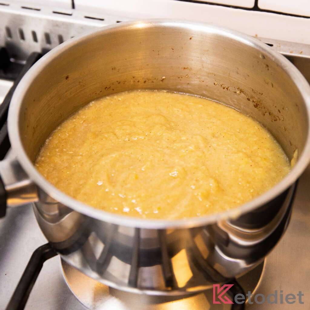 Pureed cooked zucchini mix.