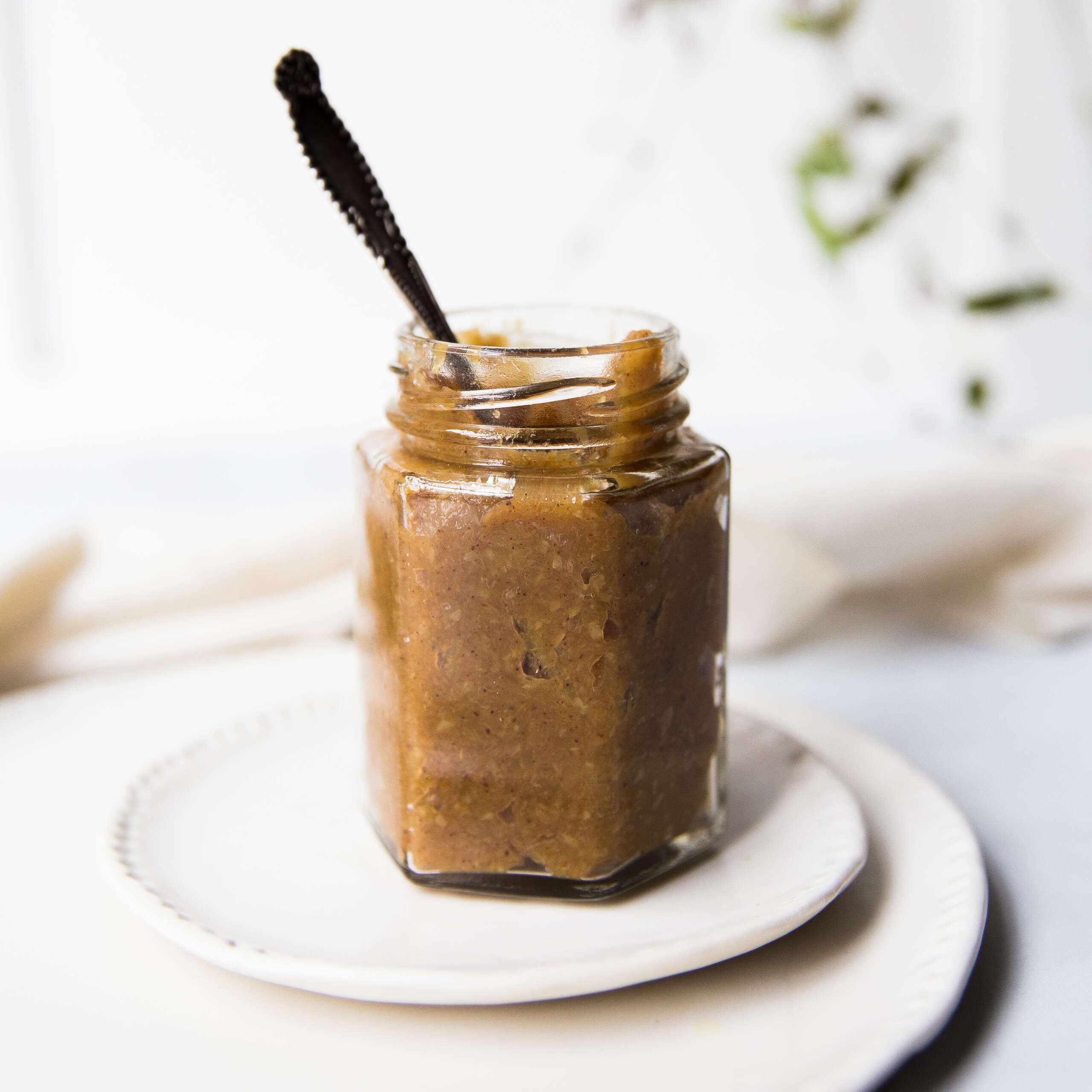 Recipe: How To Make Low-Carb Apple Butter From Zucchini.